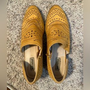 Mustard yellow ankle boots Size 8.5